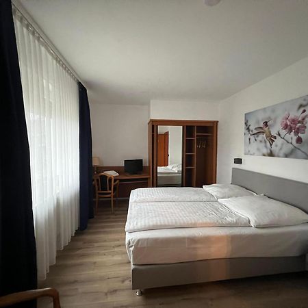 Hotel 9-Enhof Вупперталь Экстерьер фото
