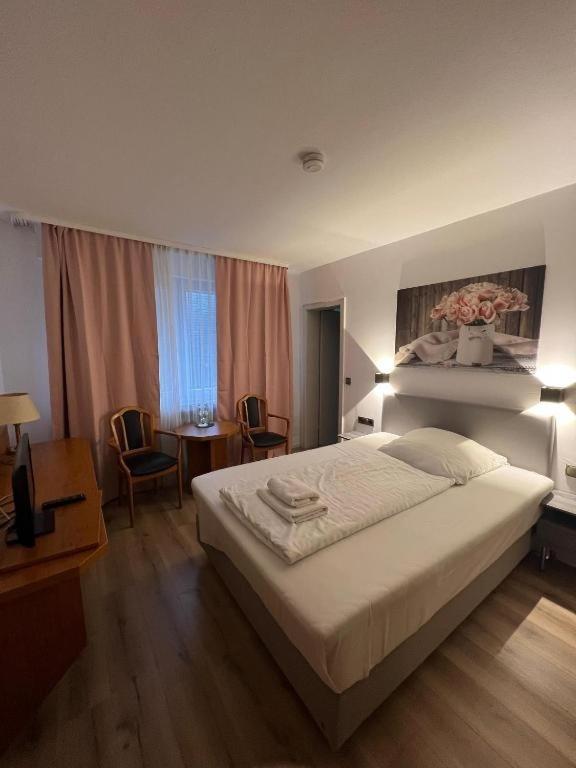 Hotel 9-Enhof Вупперталь Экстерьер фото